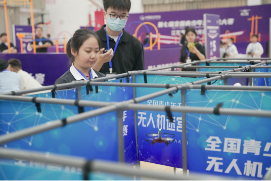 第七屆全國(guó)青少年無(wú)人機(jī)大賽江蘇賽區(qū)徐州選拔賽開(kāi)賽949.png