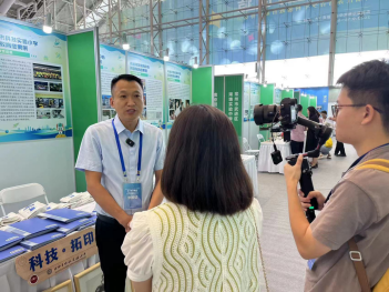 徐州市科技實(shí)驗(yàn)小學(xué)科創(chuàng)教育成果亮相省級(jí)博覽會(huì)360.png