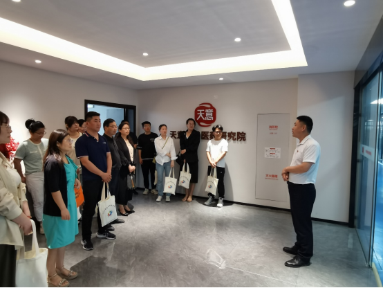 睢寧縣：科普進(jìn)企業(yè)  服務(wù)促發(fā)展408.png