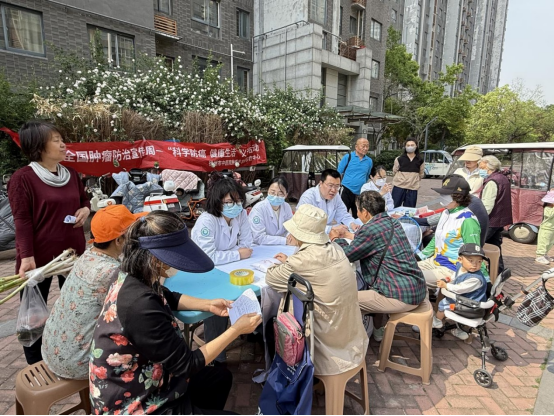 泉山區(qū)永安街道開展“科學(xué)防癌，健康生活”科普義診活動(dòng)28.png