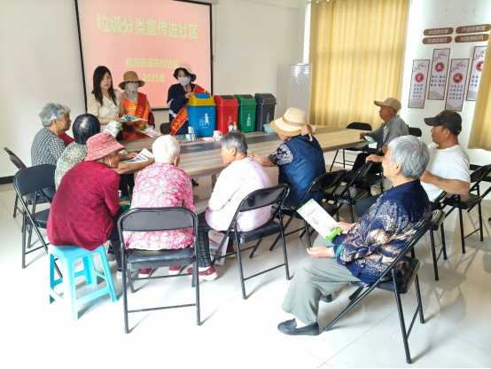 泉山區(qū)東村社區(qū)開展垃圾分類科普宣傳活動22.png