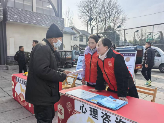 邳州市心理咨詢師協(xié)會走進(jìn)鄉(xiāng)鎮(zhèn)社區(qū) 開展心理健康志愿服務(wù)30.png